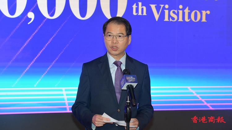 國安展覽廳迎接第100萬名參觀者 區(qū)志光形容是重要里程碑