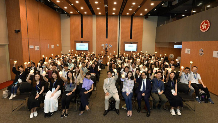 逾80名青年學(xué)員完成法治教育領(lǐng)袖培訓(xùn)計劃第三階段基礎(chǔ)課程 張國鈞：法治是香港「金字招牌」