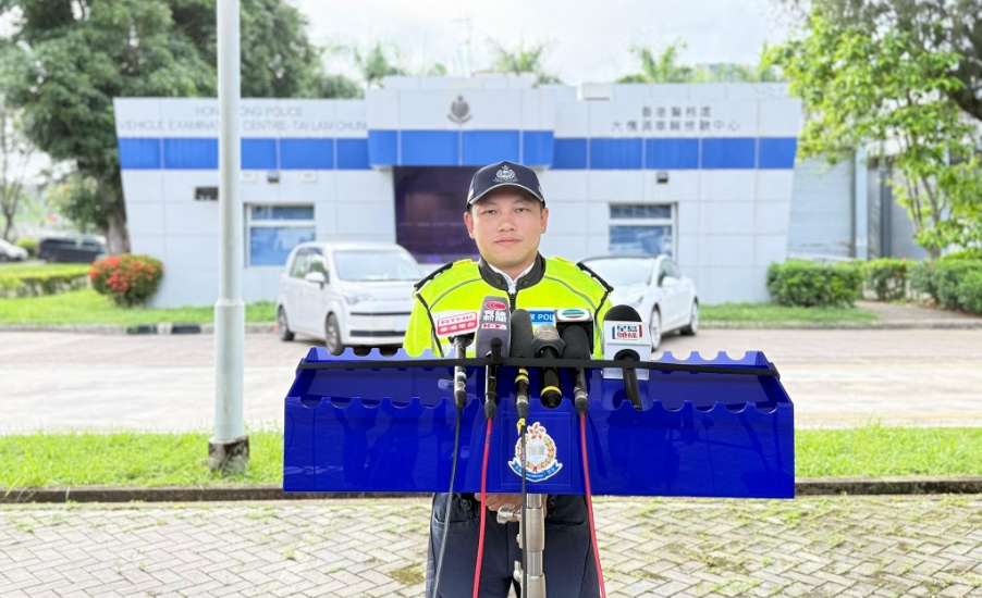 警方打擊白牌車(chē) 拘兩司機(jī)涉非法載客取酬