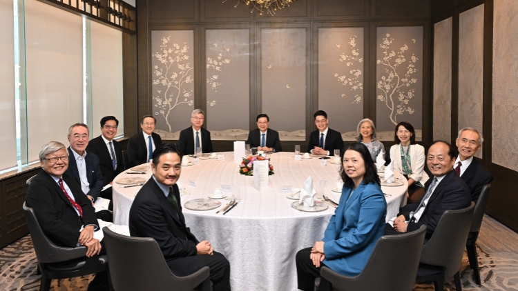 【港事講場】施政報告聚焦三重點 創(chuàng)新求變開新局