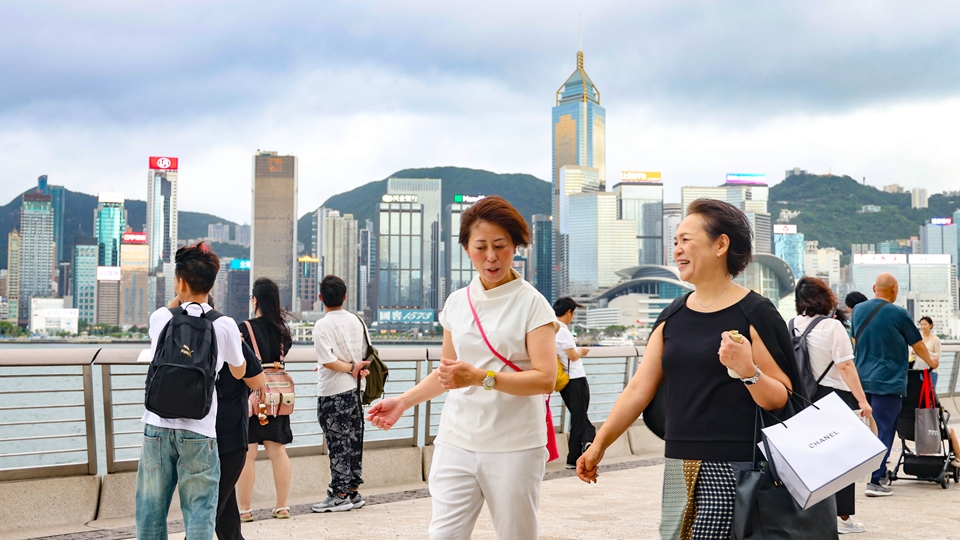 天文臺料菲律賓以東海域低壓區(qū)逐漸將發(fā)展為熱帶氣旋