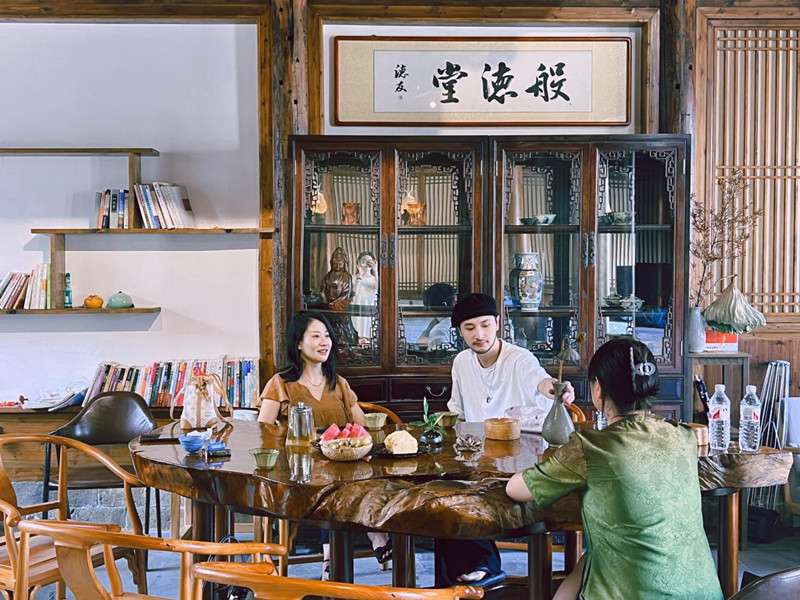 文化傳承與鄉(xiāng)村振興互促共贏皖徽州區(qū)暑期文旅「熱浪奔涌」