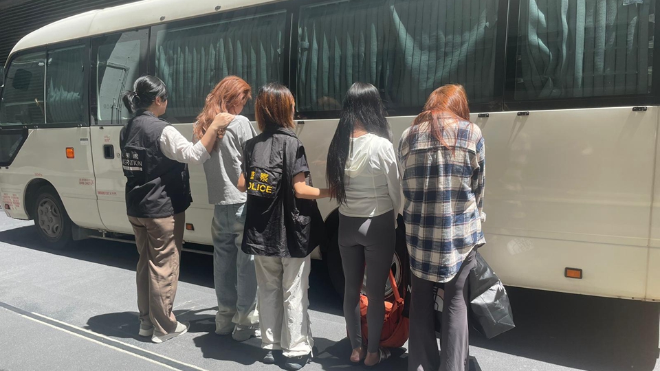 警方灣仔掃黃 拘捕7名內(nèi)地女子