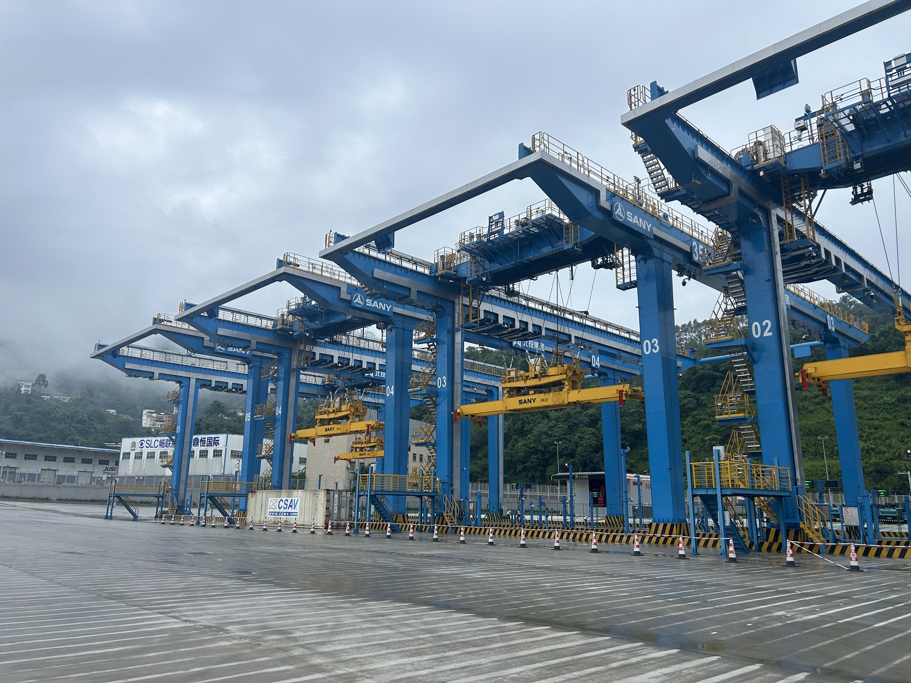 友誼關智慧口岸從人工驗放到「數(shù)字孿生」的生動實踐