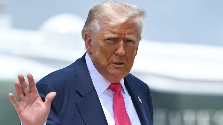 美國總統(tǒng)特朗普稱與印尼達成協(xié)議 向印尼徵收19%關(guān)稅