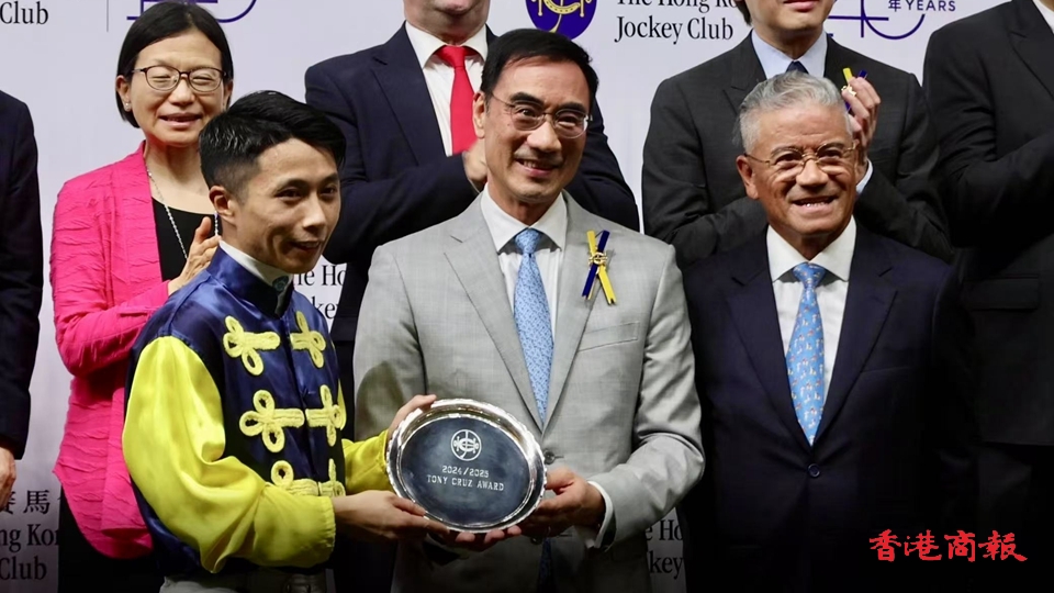 有片｜馬季煞科 潘明輝力壓梁家俊 首奪告東尼獎