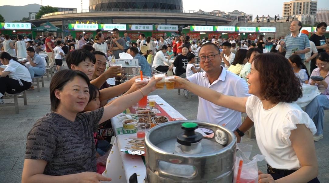 皖黃山區(qū)：美景與美酒的暑期狂歡  暢遊與暢飲的同醉時(shí)光