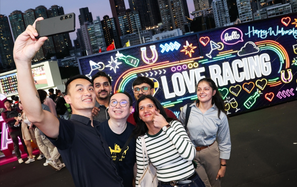 馬季結(jié)束  內(nèi)地旅客近20萬創(chuàng)新高 應家柏:下季推出更多措施吸客入場