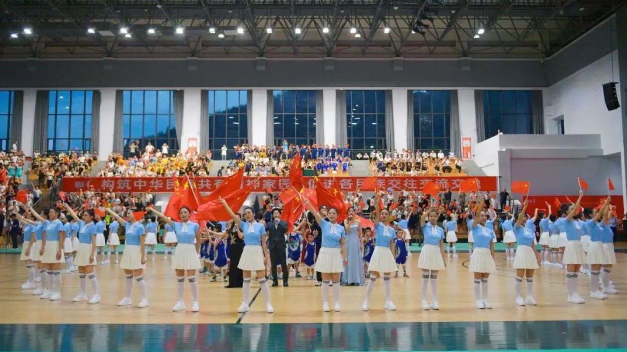 恩BA籃球風(fēng)暴再升級 點(diǎn)燃世界硒都全民熱情