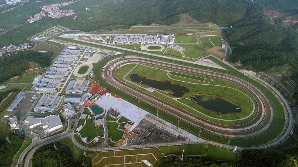 從化馬場明年10月起辦常規(guī)賽事 應(yīng)家柏：目標(biāo)打造必到景點