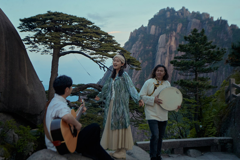 有片|雲(yún)海為幕松濤為號 2025黃山旅遊夏季山林度假生活季煥新啟幕