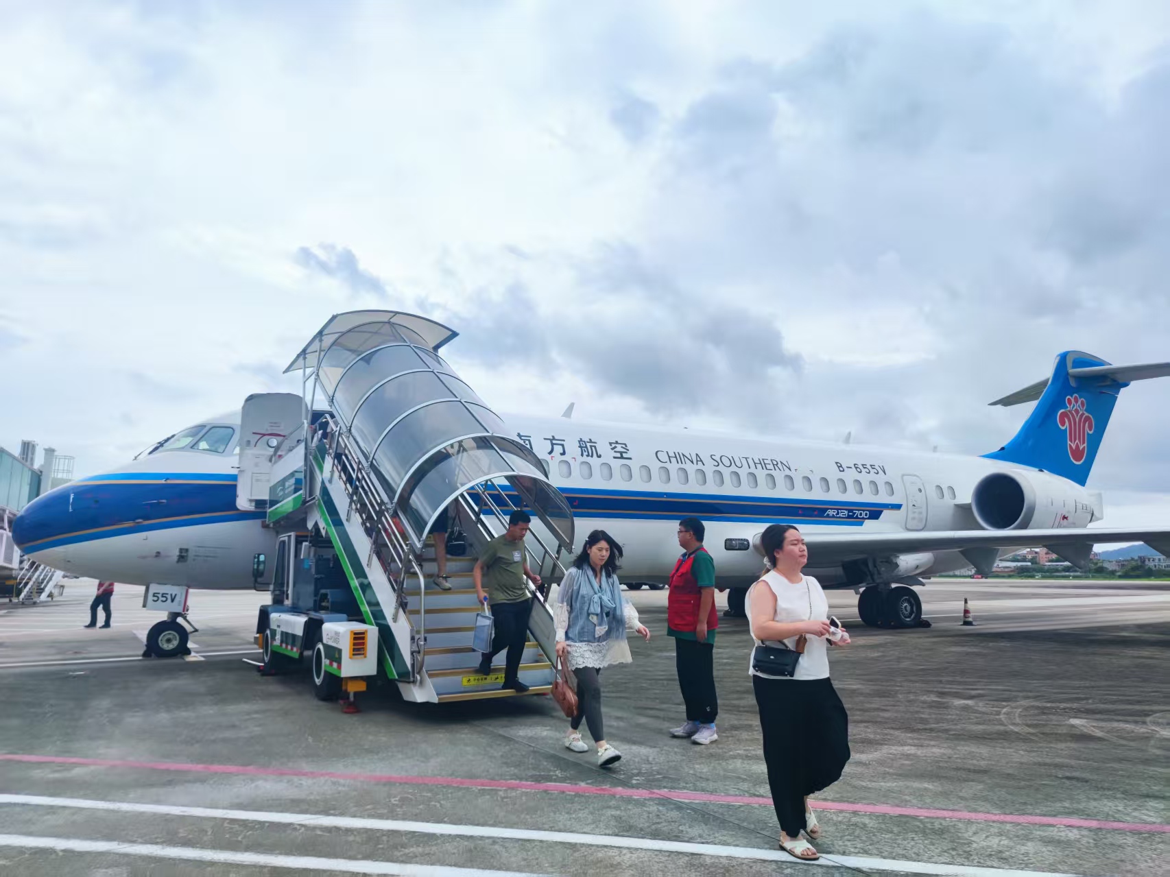 C909執(zhí)飛！南航開通惠州直飛武漢航線