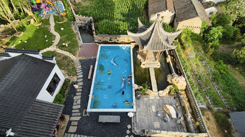 皖休寧溪口鎮(zhèn)：民宿避暑遊成「熱點」