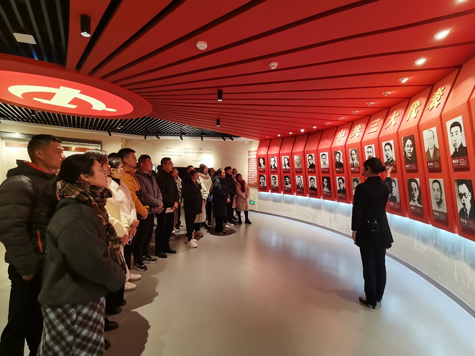 桂梧州長洲區(qū)：鏈式培養(yǎng)激發(fā)乾部新活力