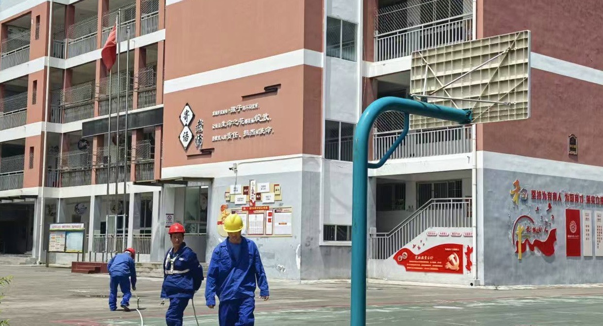 2000餘臺(tái)空調(diào)進(jìn)校園 四川綿陽遊仙持續(xù)改善全區(qū)教學(xué)環(huán)境