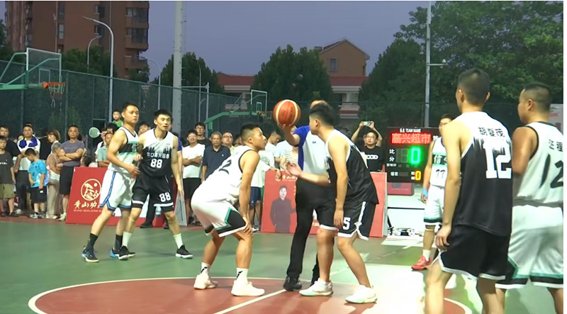 皖休寧縣：第九屆籃球聯(lián)賽點(diǎn)燃全民健身熱潮