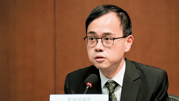 黃俊碩歡迎香港會(huì)計(jì)師公會(huì)與內(nèi)地10所知名高校簽署諒解備忘錄