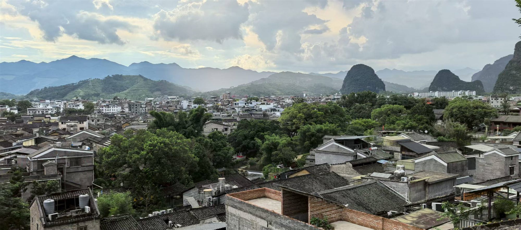 灣區(qū)客商扎根桂賀州黃姚古鎮(zhèn)享繁華與靜謐「雙城生活」