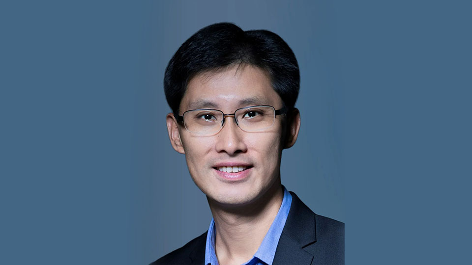 吳錦華：構(gòu)築中外融通新橋樑