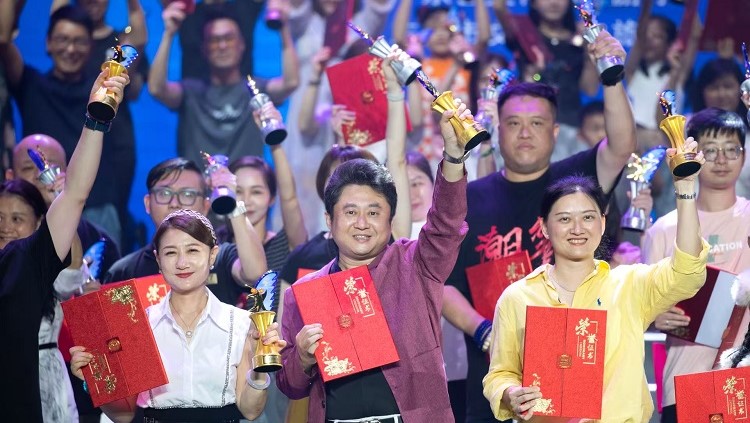 【藝術(shù)】1金2銀3銅 深圳寶安區(qū)少兒藝術(shù)作品創(chuàng)佳績(jī)