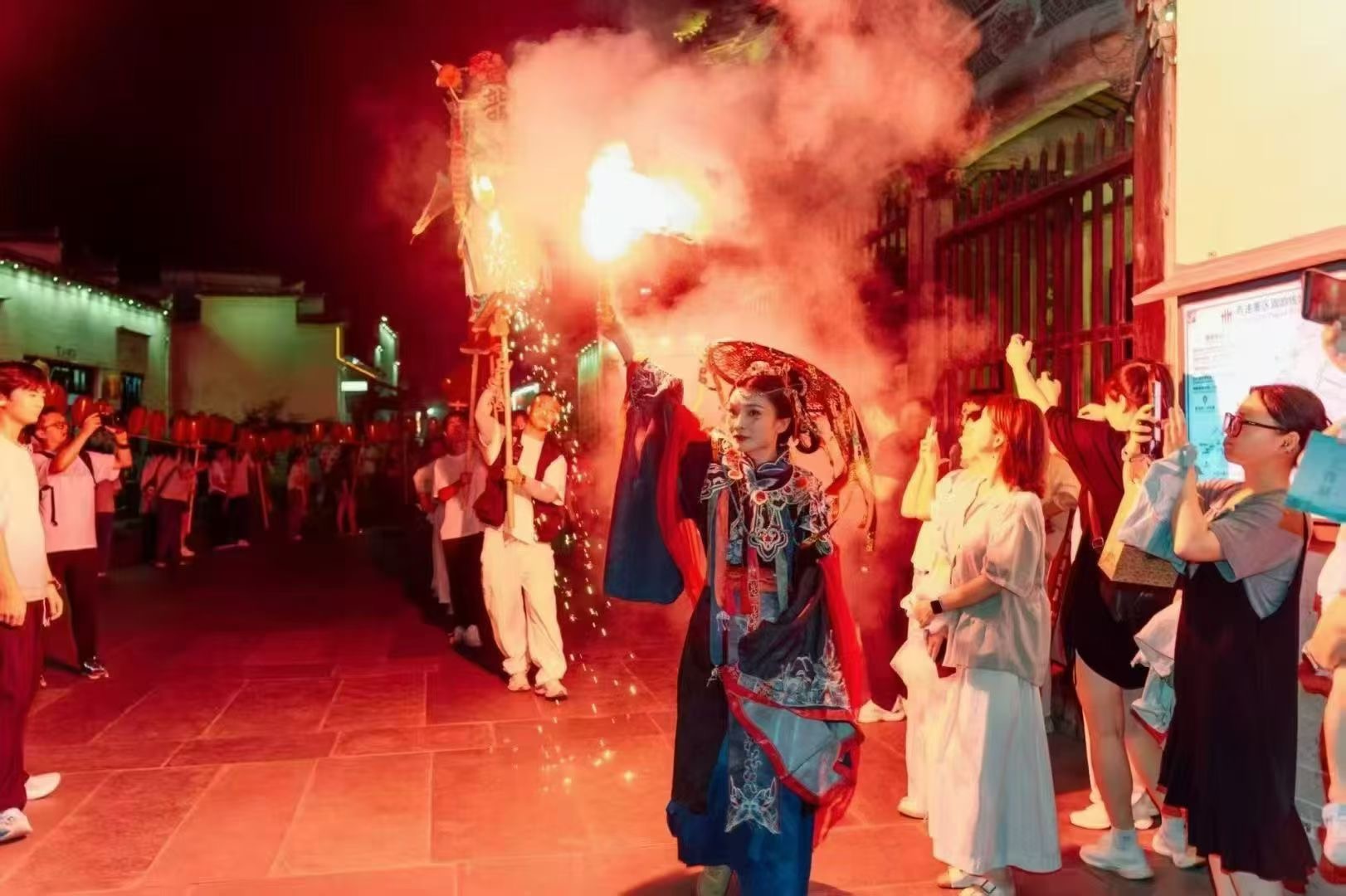 皖黟縣西遞鎮(zhèn)：「開門教育」見成效 文旅繁榮繪新景