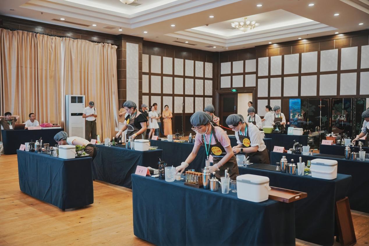 皖屯溪區(qū)：長三角調(diào)飲師競技邀請賽成功舉辦