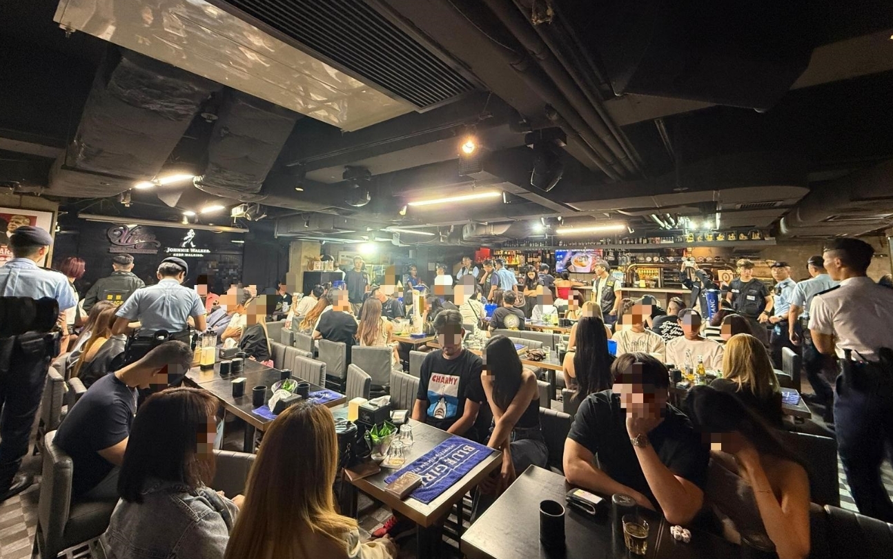 警方全港大規(guī)模反黑行動 拘捕82名男女