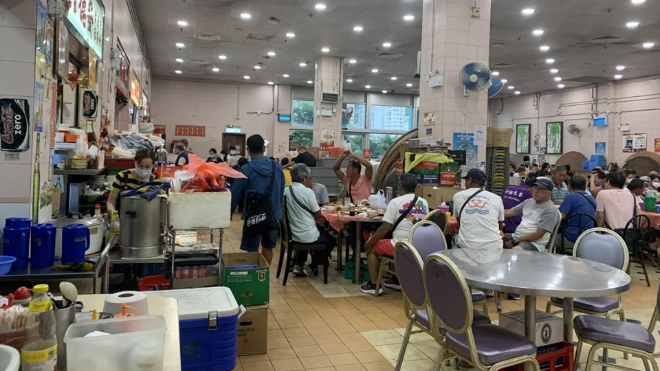 進(jìn)行優(yōu)化攤檔工程 鴨脷洲街市熟食中心及聯(lián)和墟街市熟食中心周五起暫時(shí)關(guān)閉 