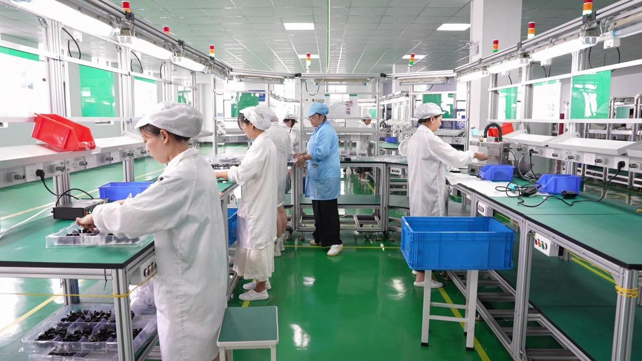 皖屯溪區(qū)：訂單「井噴」 「汽勢」如虹