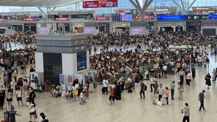 暑運首月深圳鐵路旅客到發(fā)量超1700萬人次 同比增幅10%