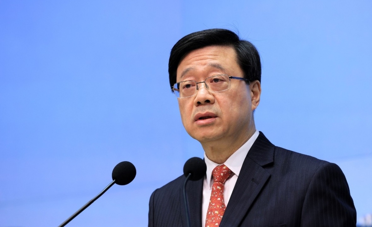 施政報告2025丨李家超：政府與地區(qū)要Work Together 冀打通社會「任督二脈」