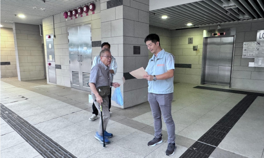 香港爆首宗基孔肯雅熱輸入個(gè)案 區(qū)議員落區(qū)宣傳防蚊資訊