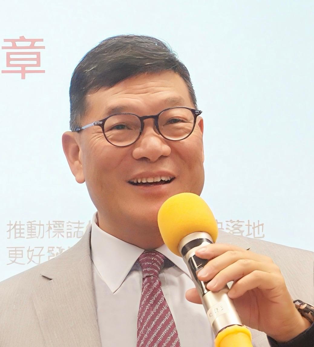 葉永成：《營商環(huán)境報(bào)告》勾畫新藍(lán)圖 香港機(jī)遇處處