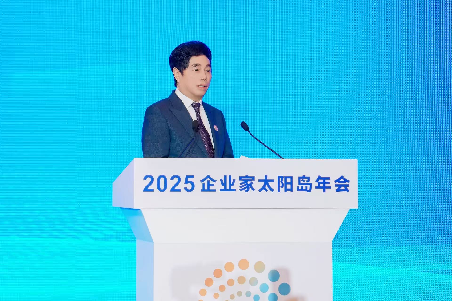 高德康：以新質(zhì)生產(chǎn)力推動(dòng)中國(guó)品牌邁向全球領(lǐng)先