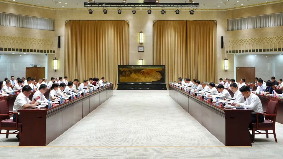 港區(qū)人大代表視察組赴新疆展開為期8日視察