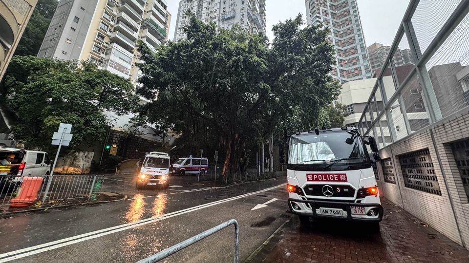 多圖｜灣仔堅尼地道發(fā)現(xiàn)無頭屍體 警方到場調(diào)查