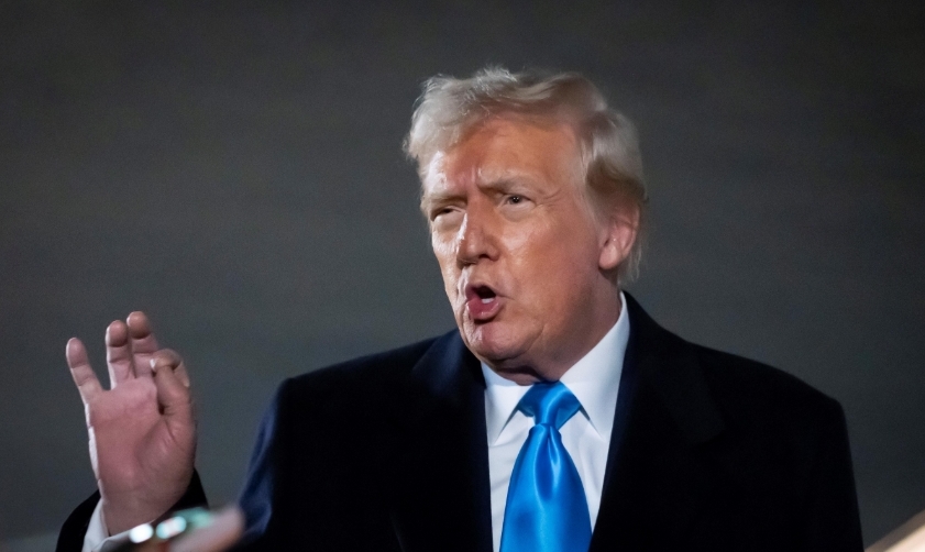 特朗普稱將對芯片半導(dǎo)體徵約100%關(guān)稅