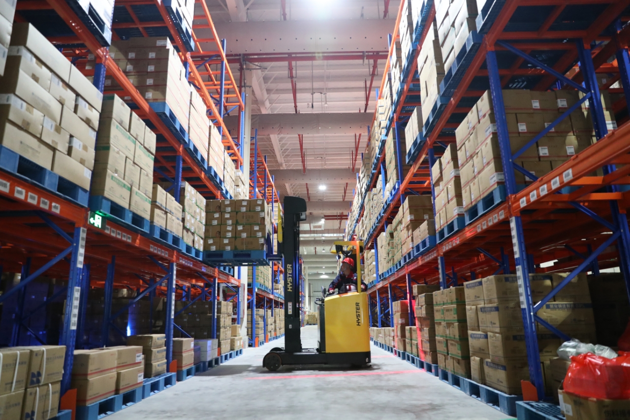 中華藥港首個(gè)公用型GSP倉(cāng)儲(chǔ)物流基地啟用