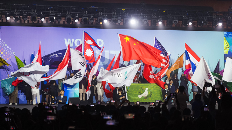 有片丨「世界青年論壇未來財(cái)經(jīng)領(lǐng)袖峰會」繼續(xù)舉行 主辦方期望深港聯(lián)動 推動大灣區(qū)發(fā)展