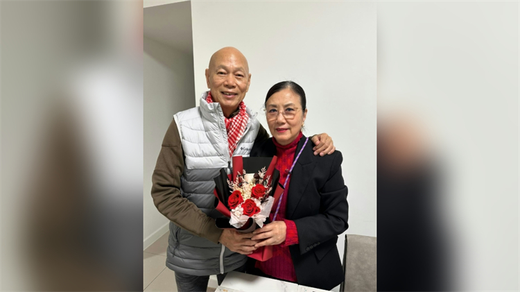 有片丨羅家英稱已規(guī)劃好遺產(chǎn)分配 打算與妻合葬