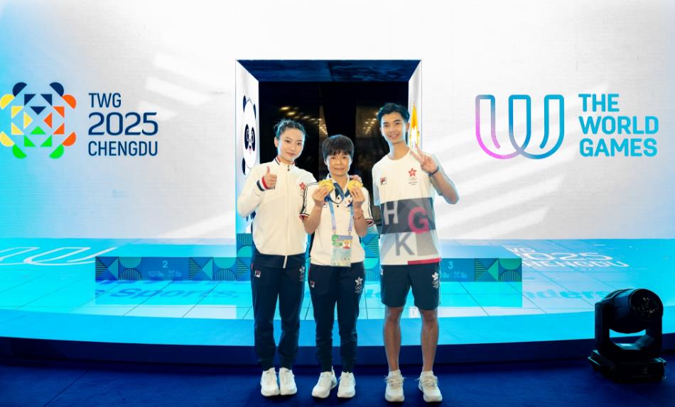 有片丨楊頌熹沈曉榆齊奪金 港隊(duì)武術(shù)教練耿曉靈畀100分