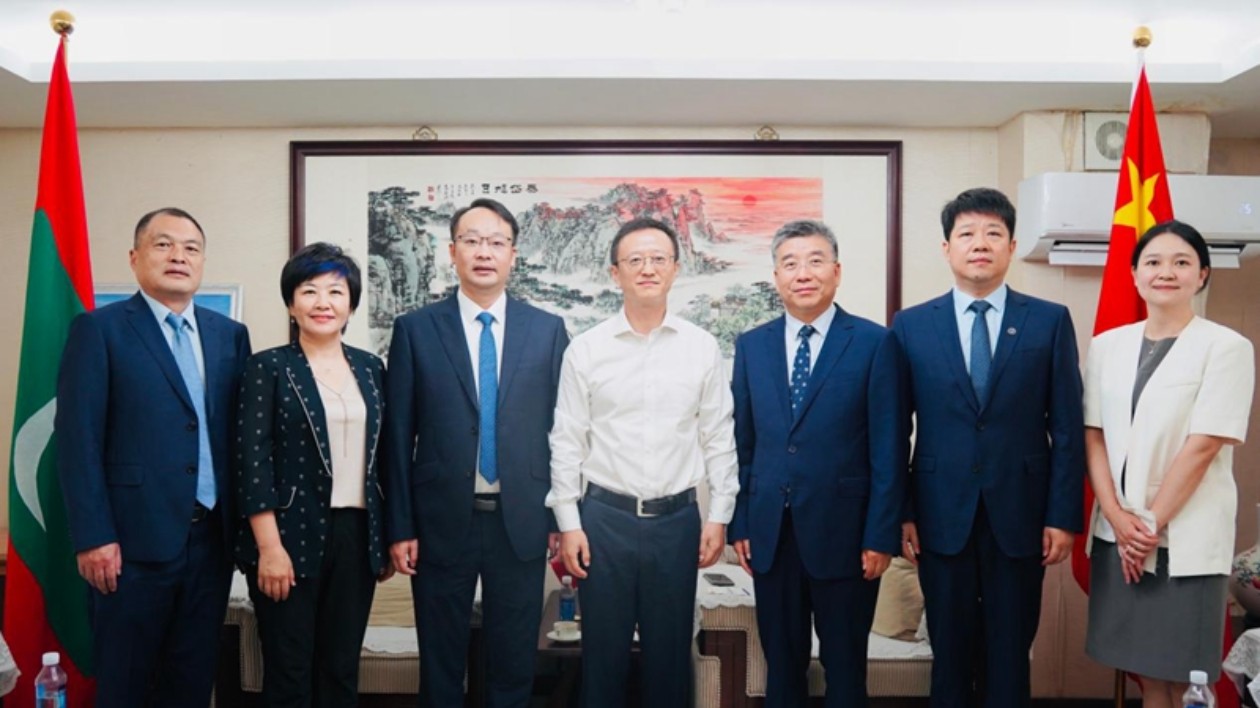 馬爾代夫維拉學(xué)院漢語中心第四屆理事會(huì)成功召開 擘畫「中文+」教育合作新藍(lán)圖