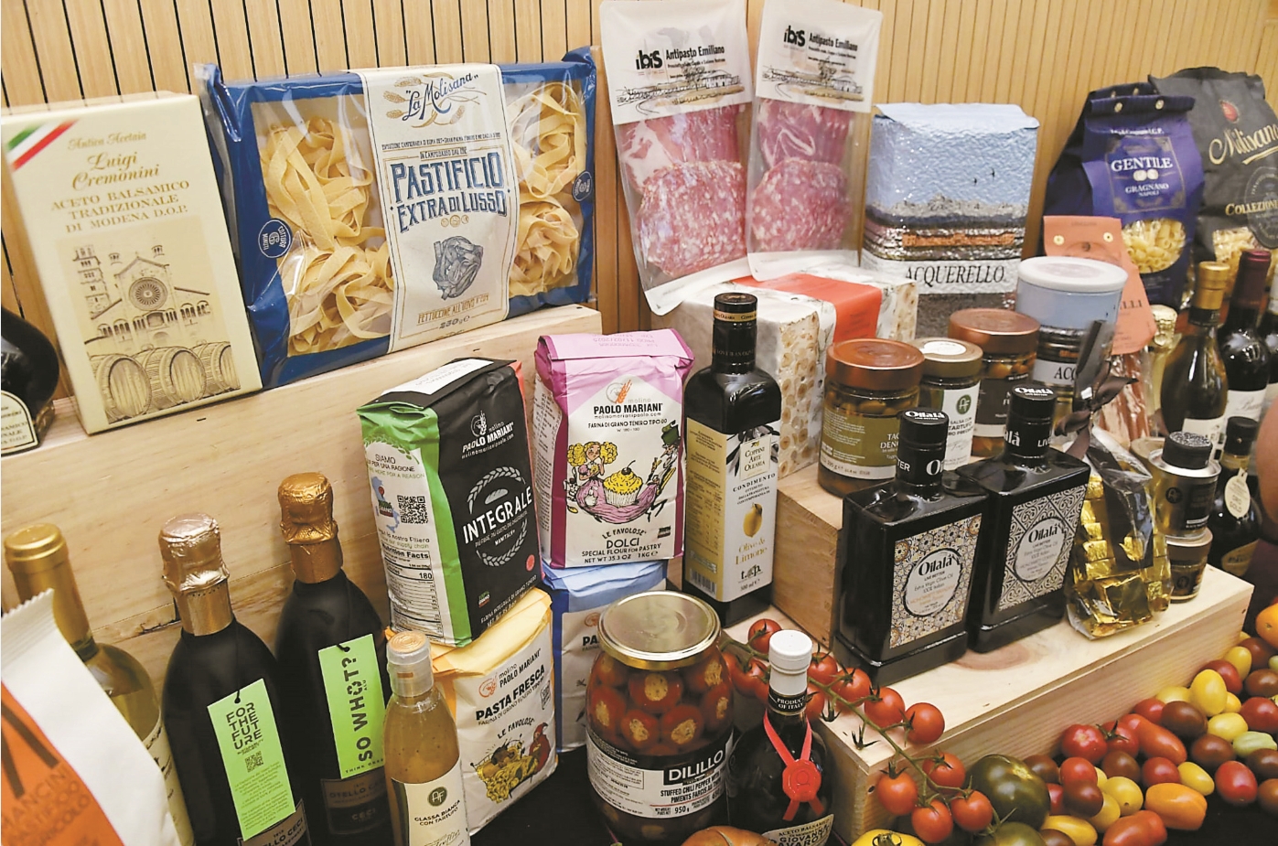 法意商家：香港平臺棒 商機(jī)多且快