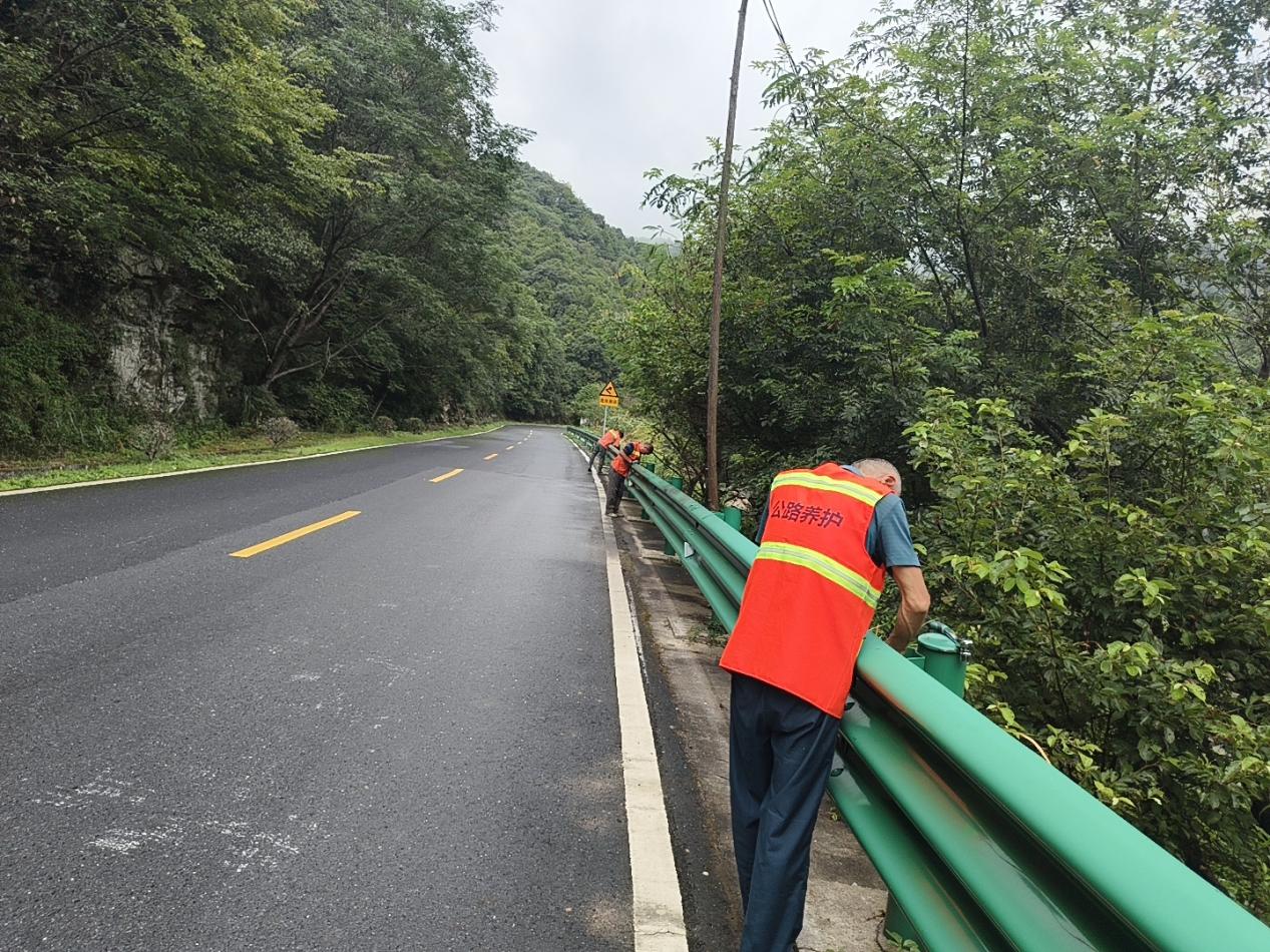 皖祁門公路：專項(xiàng)整改保安暢 「一路一檔」促長(zhǎng)效