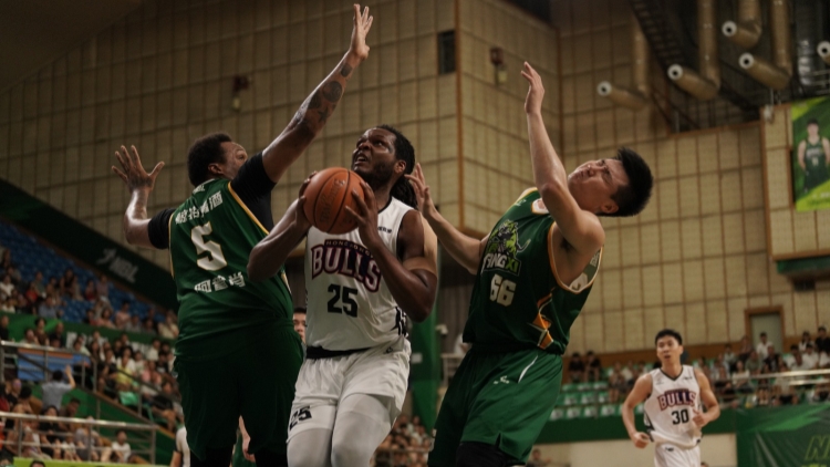 作客94:84挫江西鯨裕清酒 香港金牛NBL確定常規(guī)賽首名