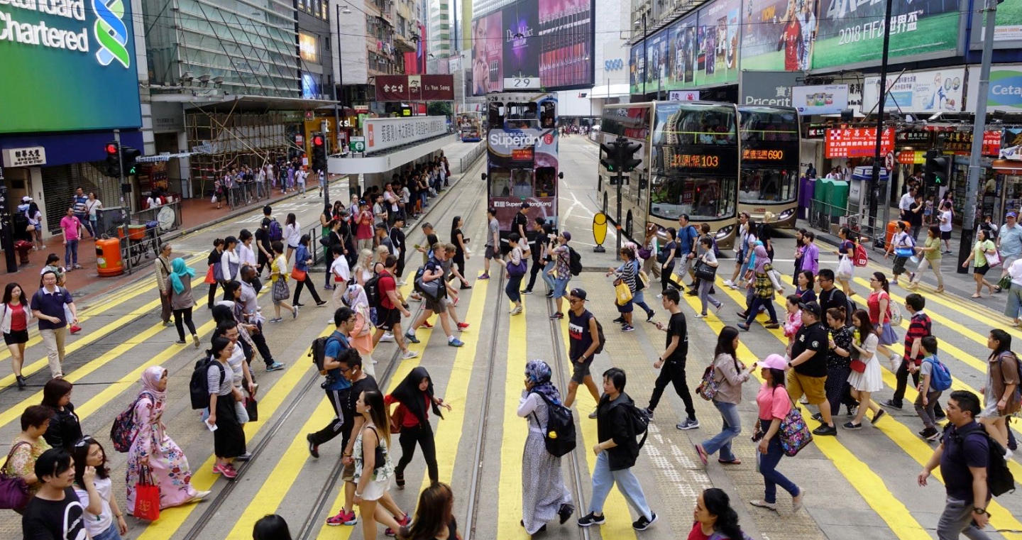 本港年中人口約752萬(wàn)