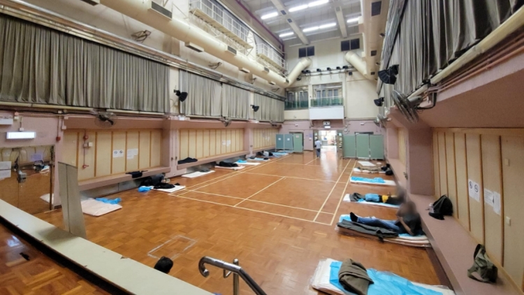 【港商時(shí)評(píng)】黑雨頻發(fā) 考驗(yàn)勞資權(quán)益保障