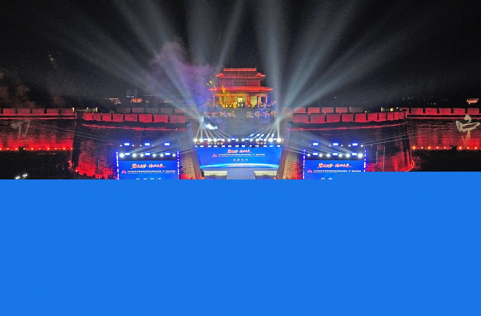 2025東北亞（興城）國(guó)際泳裝博覽會(huì)啟幕：政企協(xié)同賦能  興城泳裝加速「全球賣」