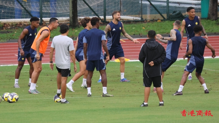 有片丨公開操練落力備戰(zhàn) C朗今晚大球場獻技