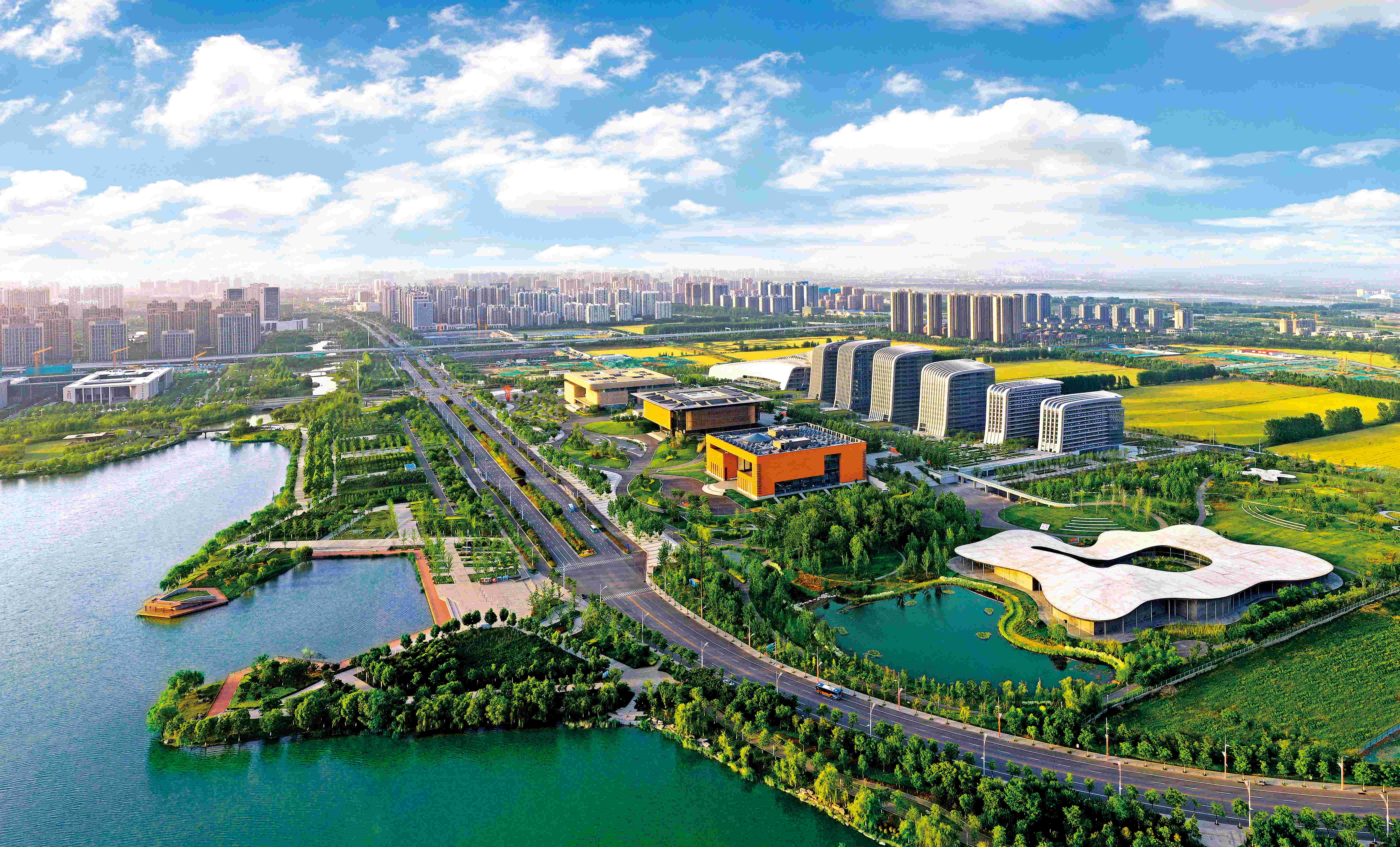 促消費=抓投資/上項目，拆解山東濟(jì)寧上半年服務(wù)業(yè)增速何以高達(dá)7.1%